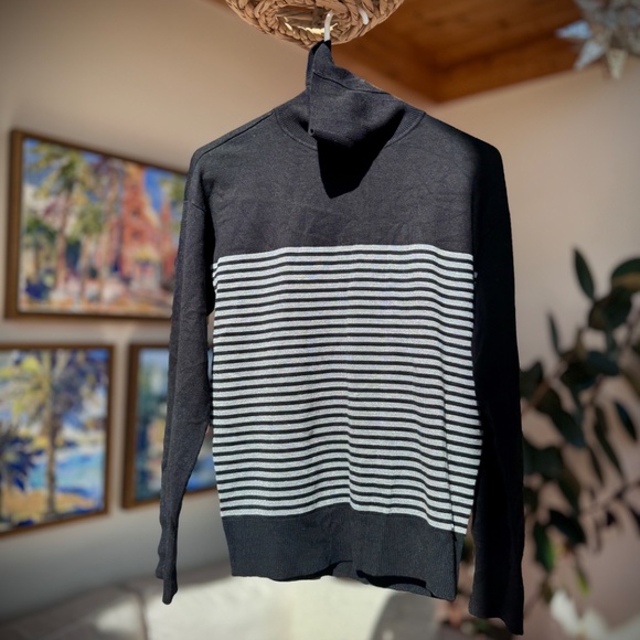 DKNY Turtleneck Sweater Long-Sleeves Knit Top, Black w/ Silver Stripes Sz. XS - Picture 9 of 10